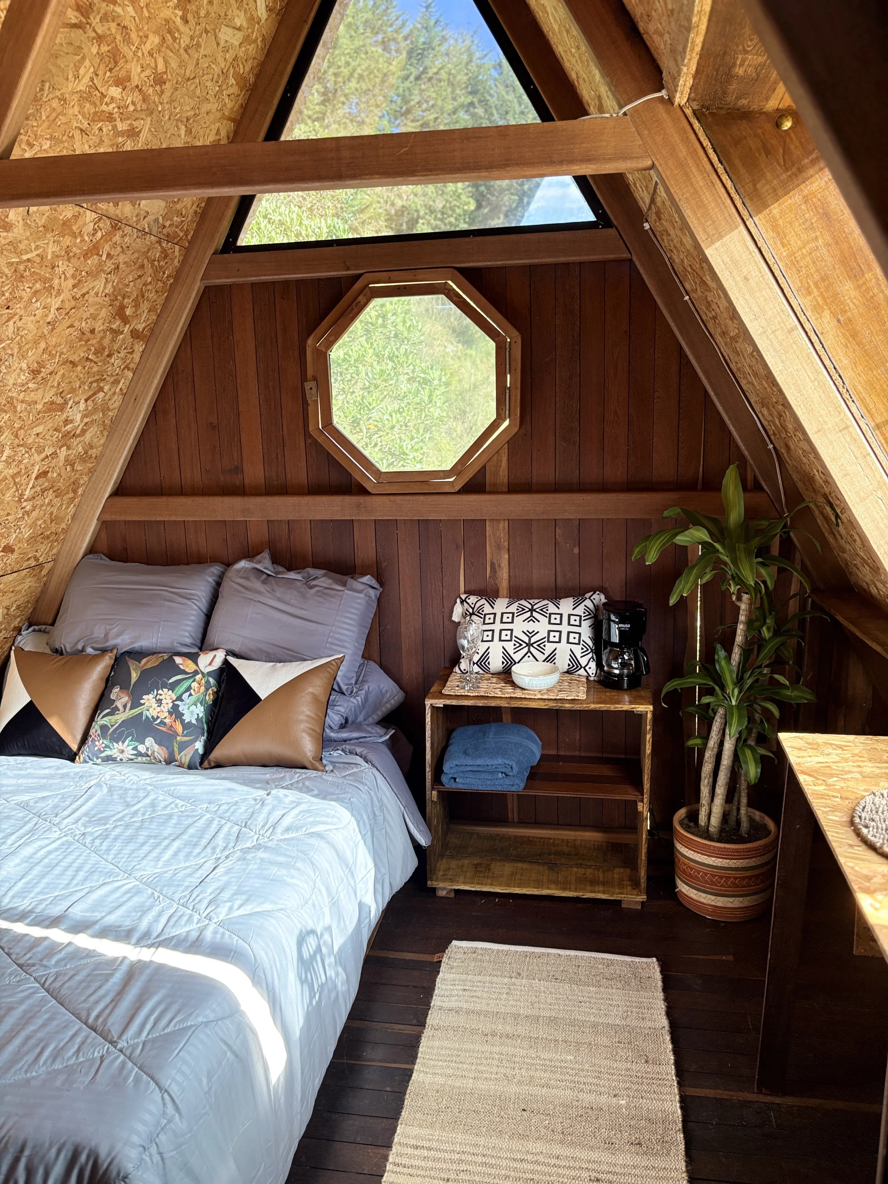 Interior cabaña A-Frame